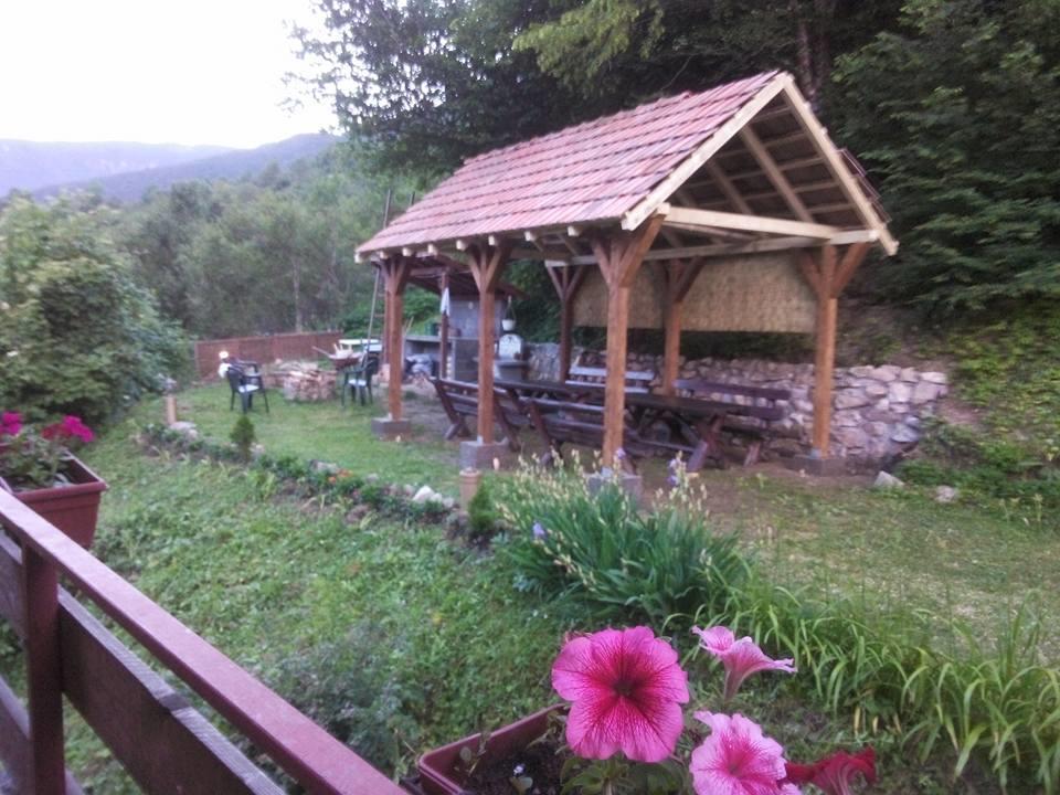 Turisticki Kompleks - Montana Tjentiste Εξωτερικό φωτογραφία